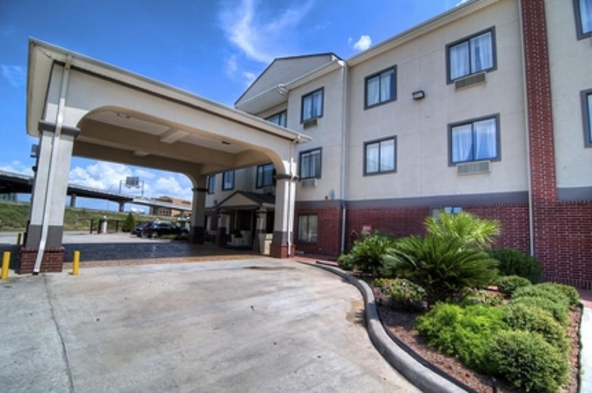 Baymont By Wyndham Houston Brookhollow Exterior photo